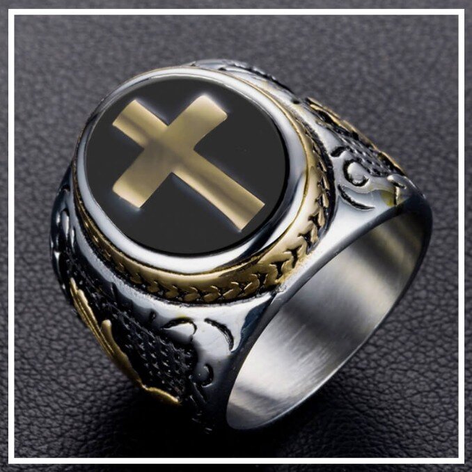 Resinagem de bijuterias religiosas resinadas, artigo religioso resinado, medalhinha resinada, ímã resinado e escapulário resinado.