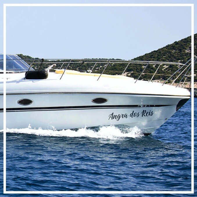 Resinagem de letreiro resinado de embarcação náutica resinada para motos aquáticas resinadas, iates resinados, barcos resinados, lanchas resinadas, navios resinados e transatlânticos resinados confeccionados com resinas de poliuretano.