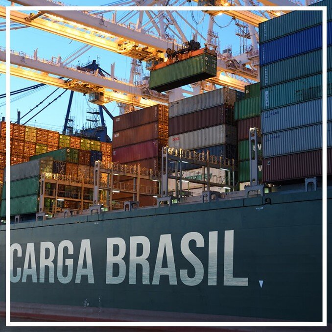 Resinagem de letreiro resinado de embarcação náutica resinada para motos aquáticas resinadas, iates resinados, barcos resinados, lanchas resinadas, navios resinados e transatlânticos resinados confeccionados com resinas de poliuretano.