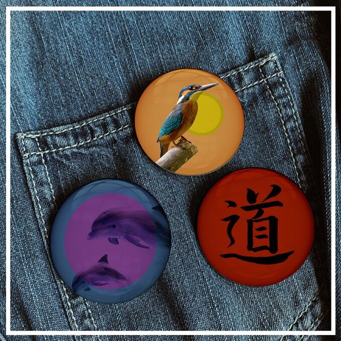 Resinagem de brinde resinado, chaveiro resinado, chave resinada, utensílio doméstico resinado, totem resinado, pingente resinado, bottom resinado, e diversos outros.