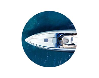 Resinagem de embarcações navais resinadas, adesivos resinados, etiquetas resinadas, brindes resinados, artesanatos resinados, eletroeletrônicos resinados, encapsulamentos resinados e comunicações visuais resinadas.